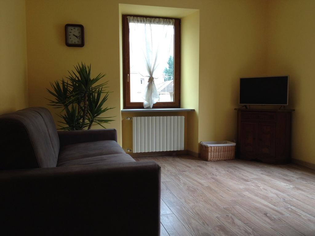 Fino Apartment Brembilla Bagian luar foto